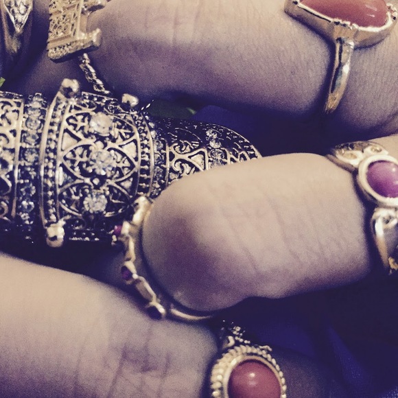 Meet your Posher, Minnah - Picture 1 of 1